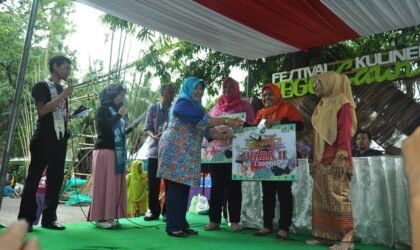 Stikes Banyuwangi Juara II Festival Kuliner Sego Cawuk