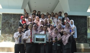 Stikes Banyuwangi Raih Penghargaan Bergengsi  “Sekolah Tinggi Ilmu Kesehatan Terbaik”