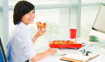 Makan Sehat di Tempat Kerja