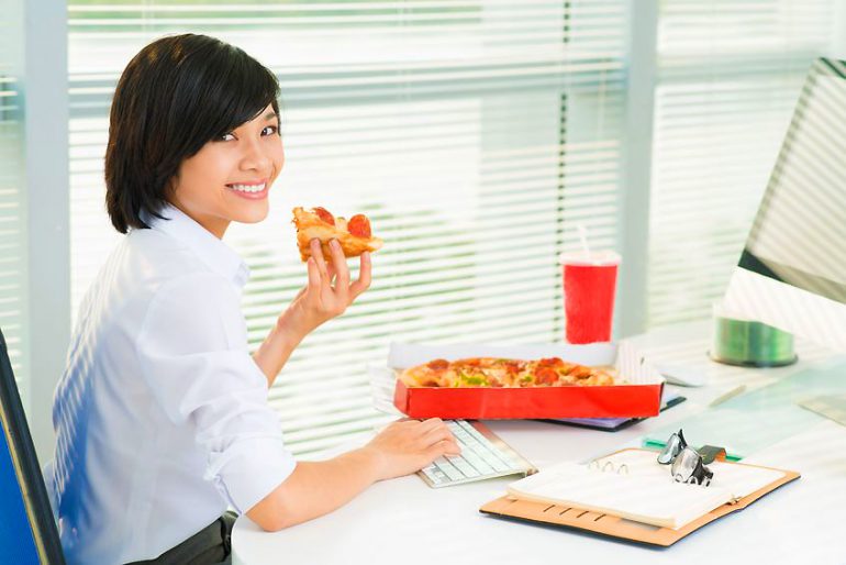 Makan Sehat di Tempat Kerja