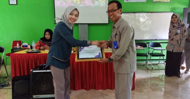 Stikes Banyuwangi Digebyar Dua Kegiatan Temu Kader Santri dan Pelatihan Baby Spa