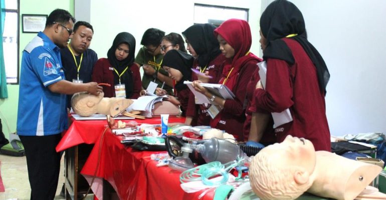 Mahasiswa Ners Dibekali Pelatihan BTCLS