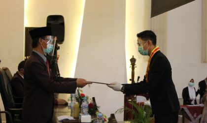 Stikes Banyuwangi Lantik 82 Ners Muda