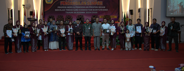 Peserta Pelantikan dan pengambilan sumpah Profesi Peraih IPK Terbaik