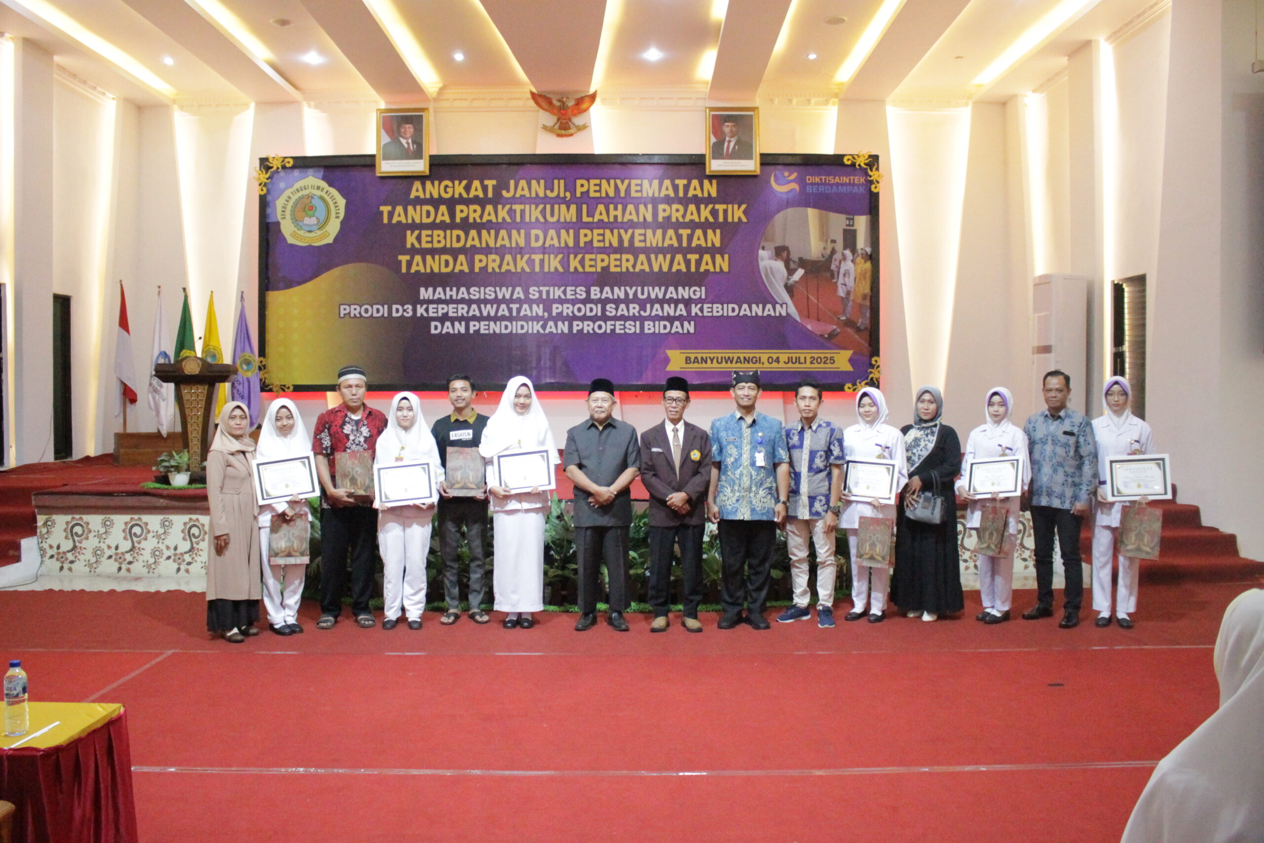 IPK terbaik dari mahasiwa prodi D3 Keperawatan dan S1 Kebidanan