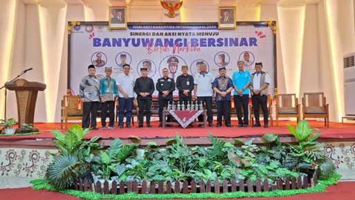 Para penelis dari berbagai lintas profesi dan bidang ilmu di Aksi cegah Narkoba